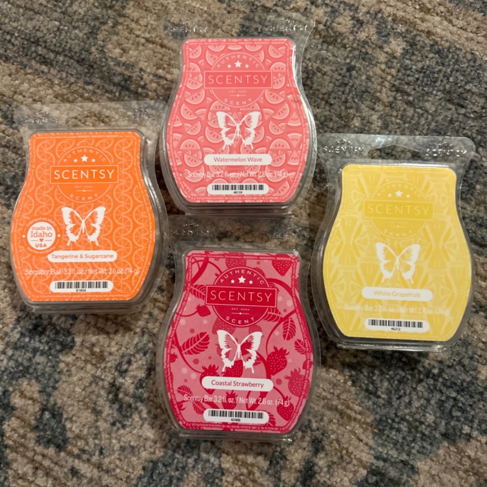 Scentsy MYSTERY 4 pack bars-fruity and citrus scents!!!